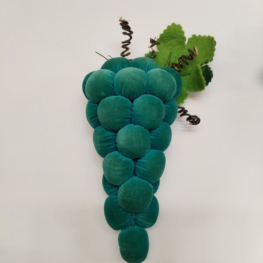 Vintage Velvet Set Of 4 Grapes on Vine Plush‎ Home Decor 9 Inches Grandmacore - Picture 6 of 13
